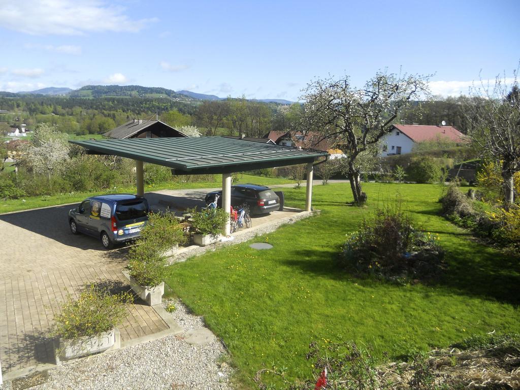 Ferienwohnung Am Bauernhof Strassonig Vulgo Hornis Moosburg Buitenkant foto